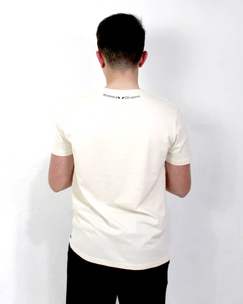 camiseta-algodon-organico-hombre-espalda