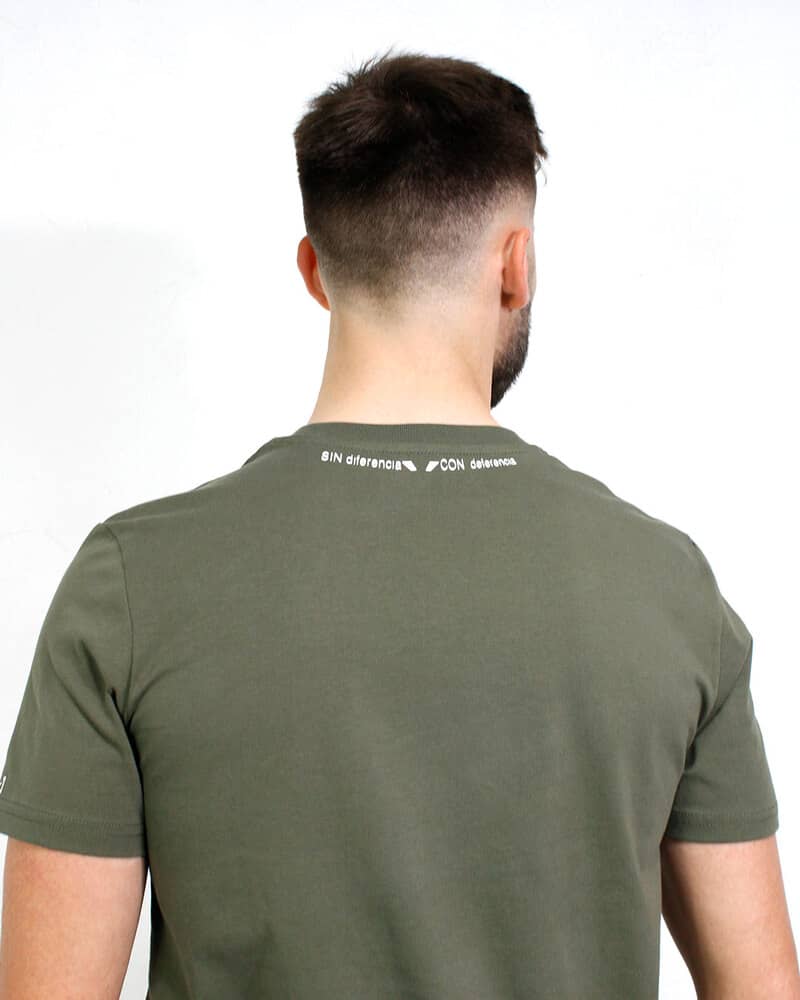 camiseta-algodon-verde-espalda