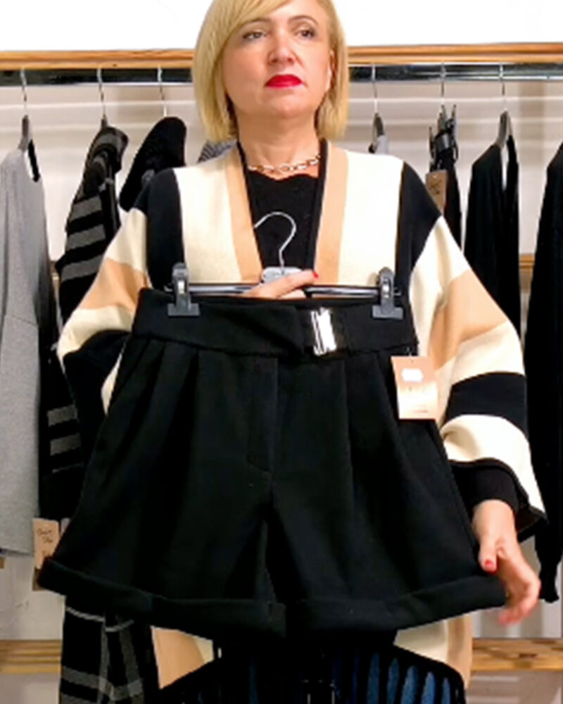 SHORT TACTO PAÑO NEGRO
