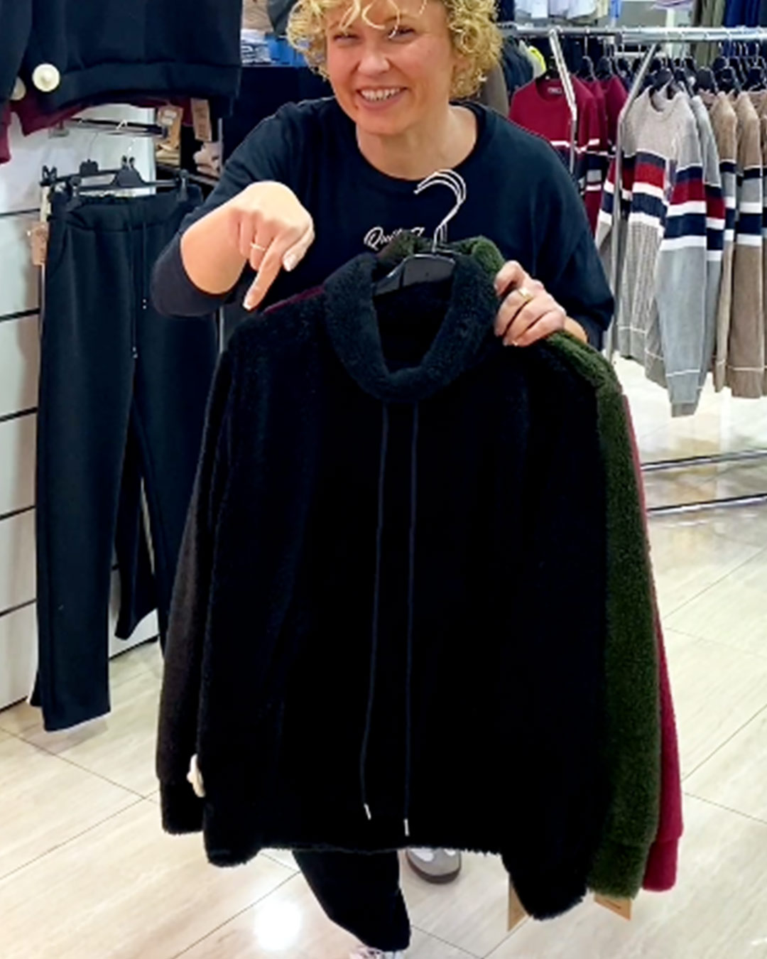 ikemi-sudadera-it-girl-negra-moda-mujer-low-cost