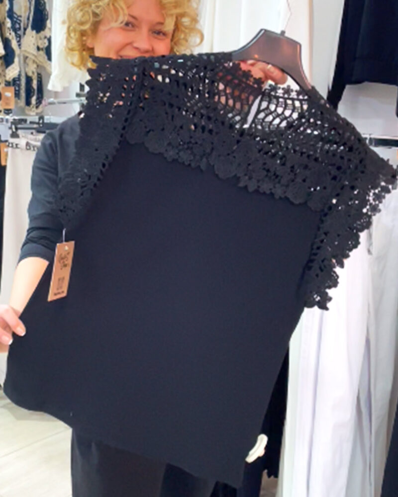 ikemi-camiseta-textured-negra-tendencias-chica-moda-juvenil