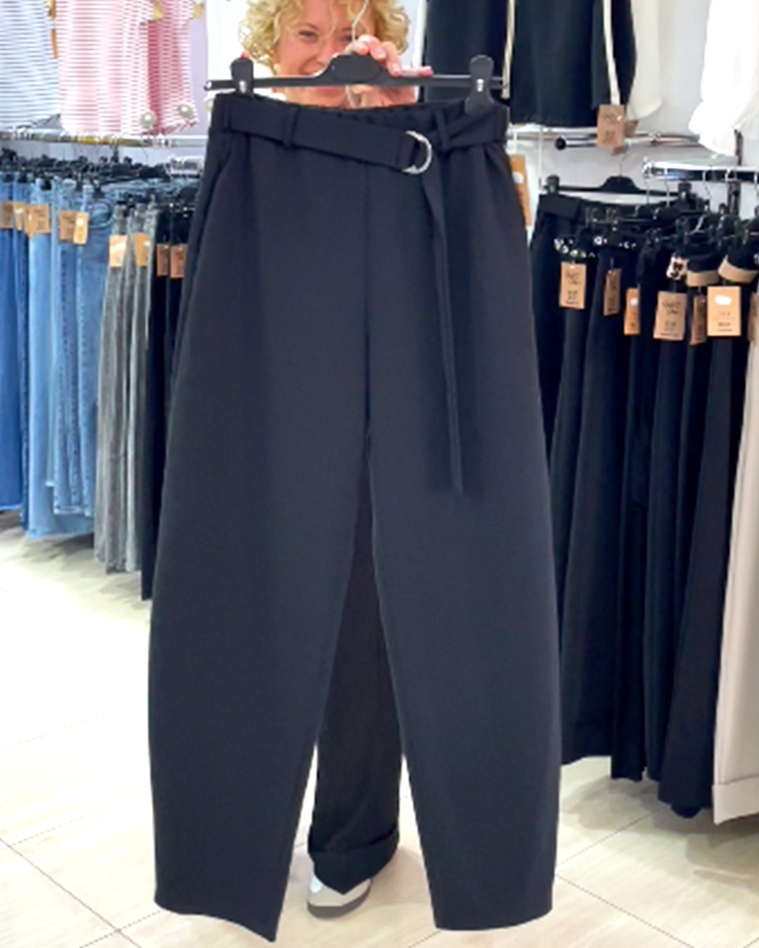 ikemi-jogger-minimal-negro-moda-joven-low-cost