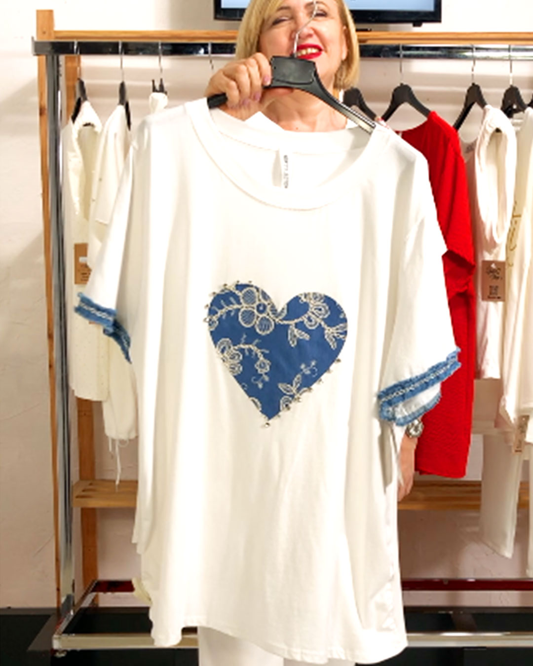 quiles_shop-camiseta-corazon-blanca-mujer-curvy-ropa-barata