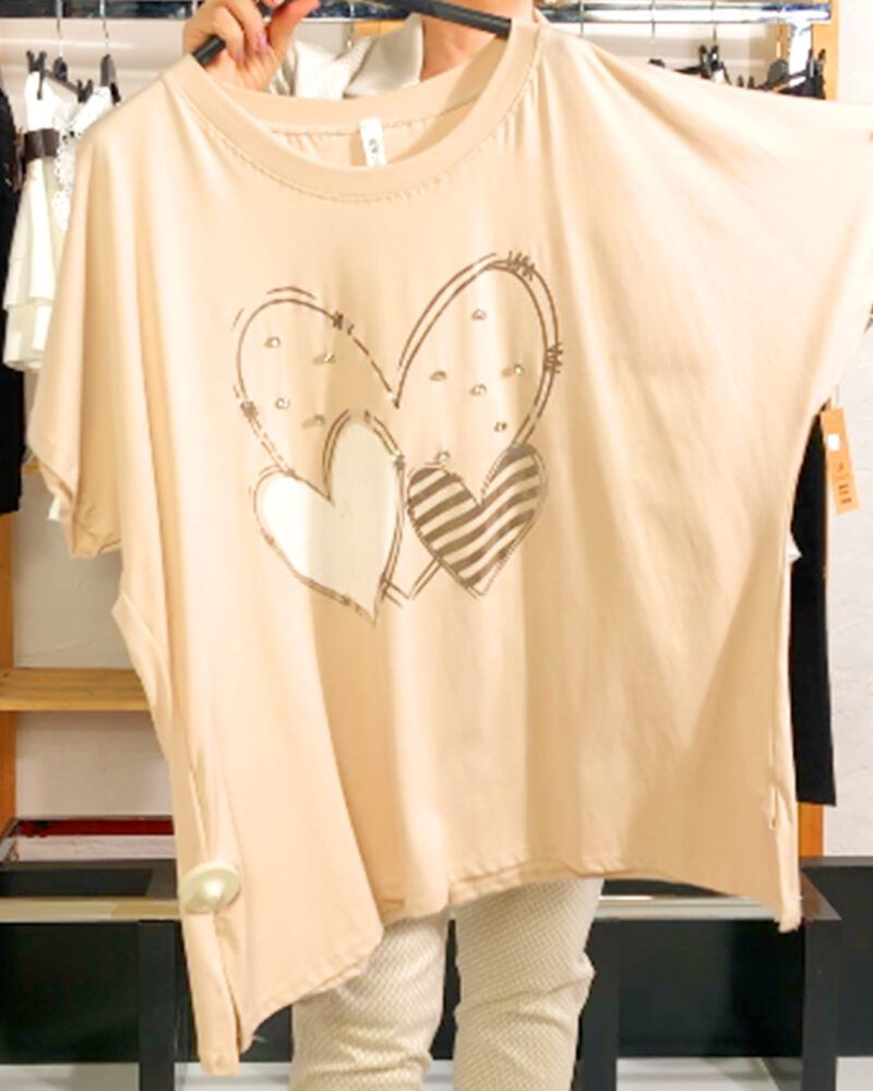 quiles_shop-camiseta-corazones-beige-mujer-tallas-grandes-baratas