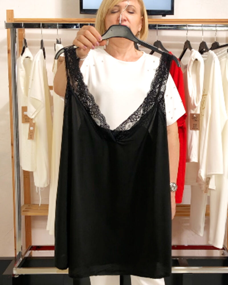 quiles_shop-camiseta-lencera-negra-mujer-tallas-grandes-low-cost