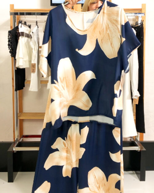 quiles_shop-conjunto-floral-marino-tallas-grandes