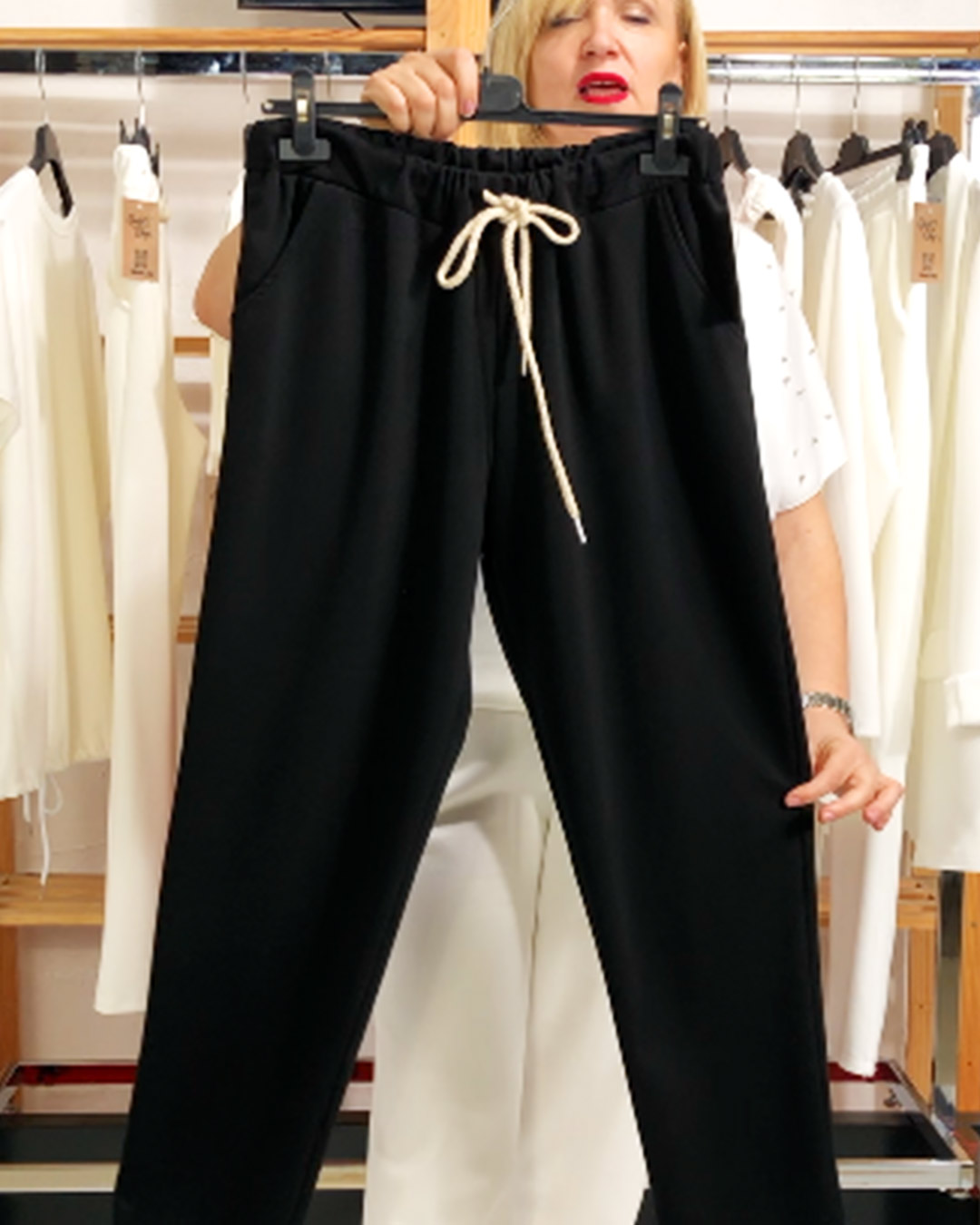 quiles_shop-jogger-viral-negro-moda-low-cost-mujer
