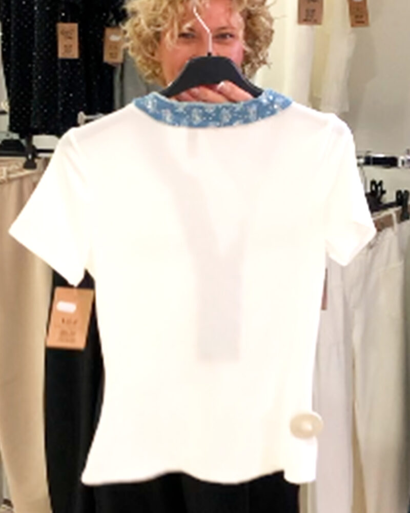 ikemi-camiseta-buttom-blanca-tallas-pequenas-moda-joven