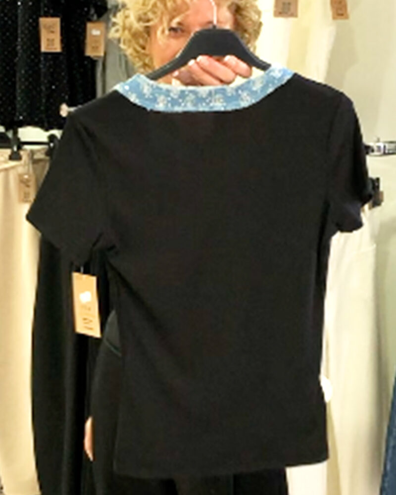 ikemi-camiseta-buttom-negra-tallas-pequenas-moda-joven