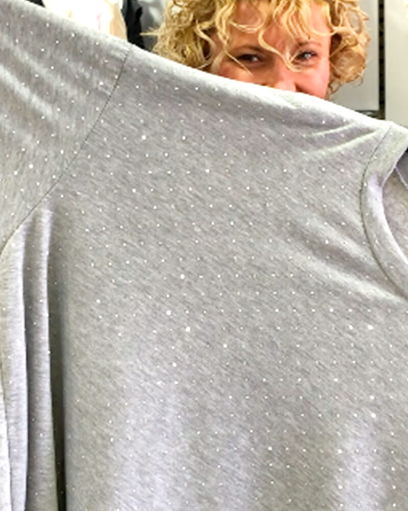 ikemi-camiseta-glow-gris-oversize-moda-joven-low-cost
