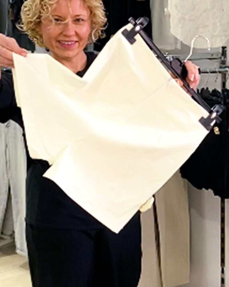 ikemi-falda-pantalon-impacto-blanca-tendencias-juveniles-low-cost