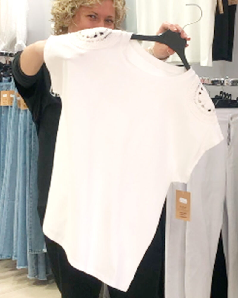 kemi_camiseta-bloom-blanca-tendencias-juveniles-low-cost