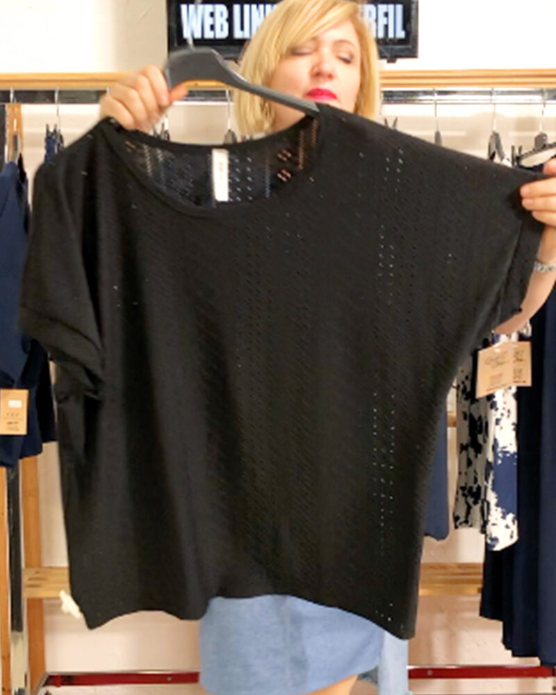 quiles_shjop-camiseta-calada-negra-tallas-grandes-low-cost