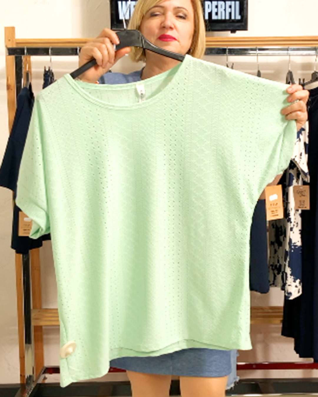 quiles_shjop-camiseta-calada-verde-tallas-grandes-low-cost