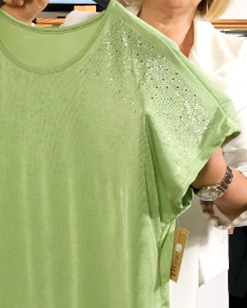 quiles_shop-camiseta-estelar-verde-bisu-strass-curvy