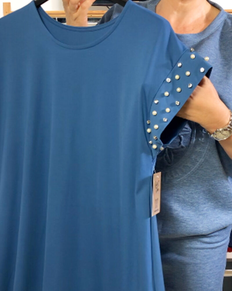 quiles_shop-camiseta-perlas-azul-mujer-curvy