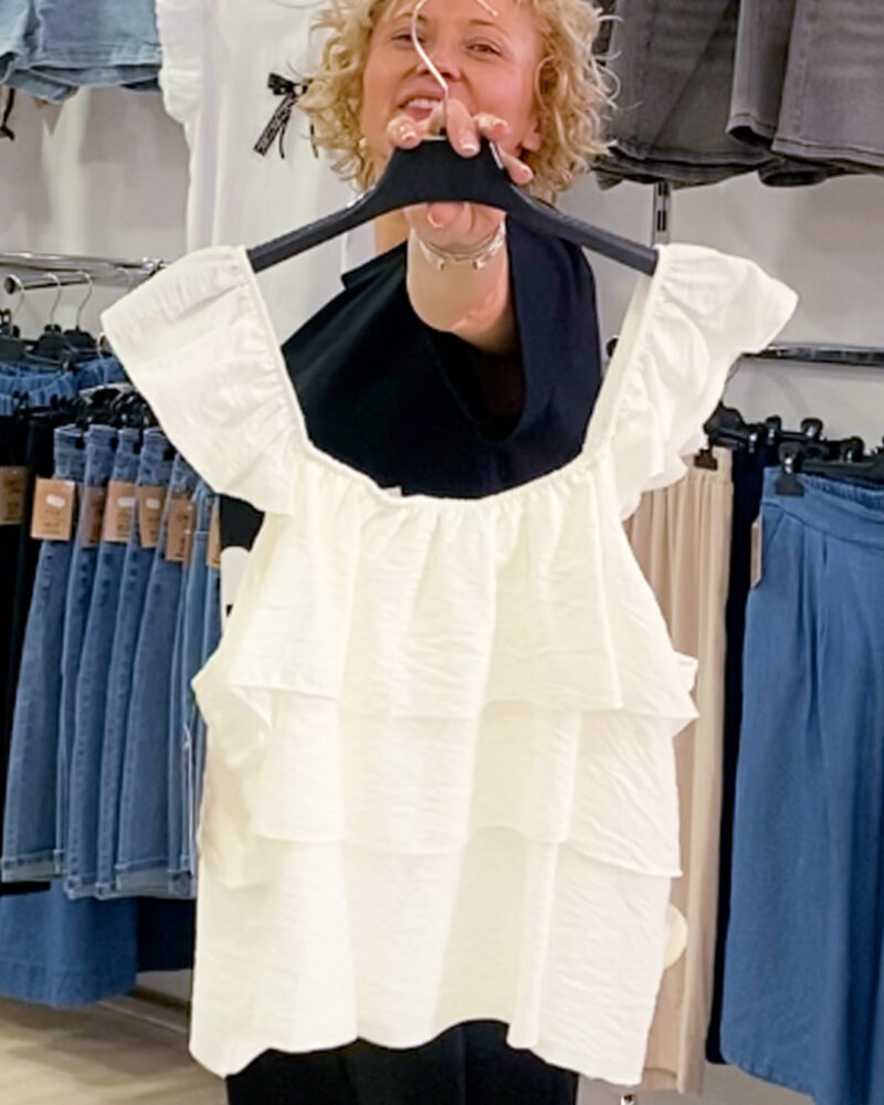 ikemi-blusa-volantes-blanca-tendencias-moda-joven-low-cost