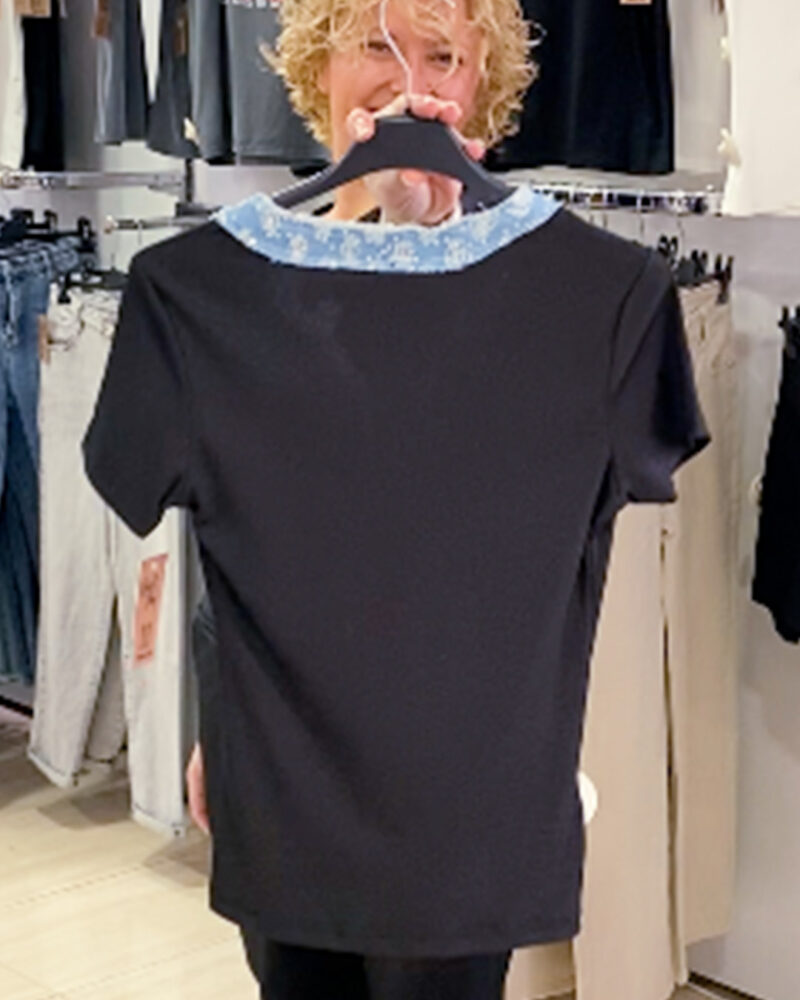 CAMISETA CONTRASTES NEGRA ▷34/38 - Imagen 2