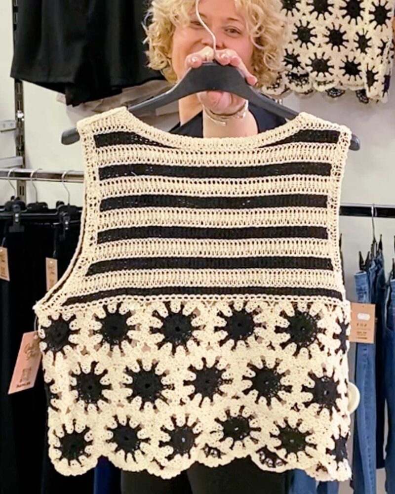 ikemi-chaleco-retro-crochet-beige-tendencias-moda-mujer-low-cost