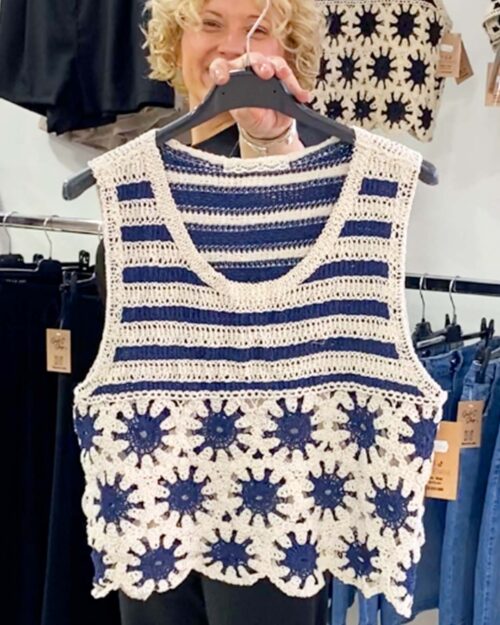 ikemi-chaleco-retro-crochet-marino-tendencias-moda-mujer-low-cost