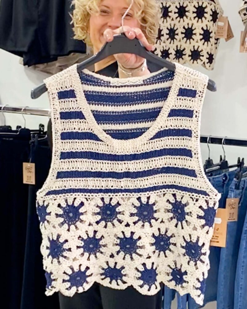 ikemi-chaleco-retro-crochet-marino-tendencias-moda-mujer-low-cost