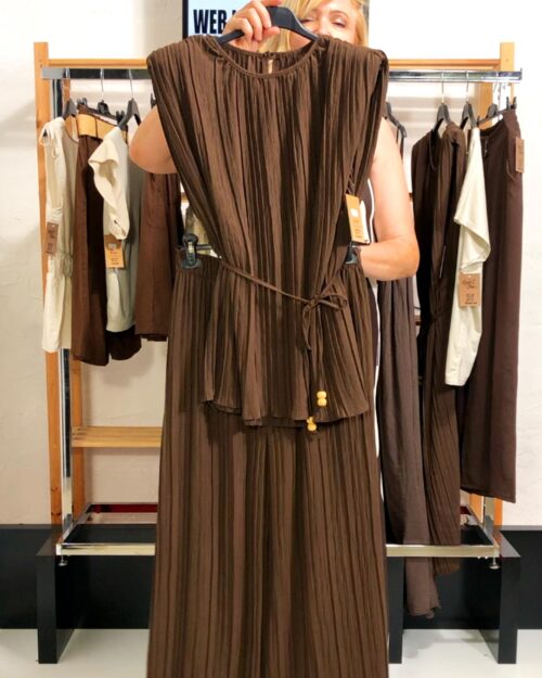 quiles_shop-conjunto-plisado-marron-ropa-mujer-tallas-grandes-baratas