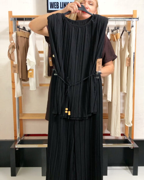 quiles_shop-conjunto-plisado-negro-ropa-mujer-tallas-grandes-baratas