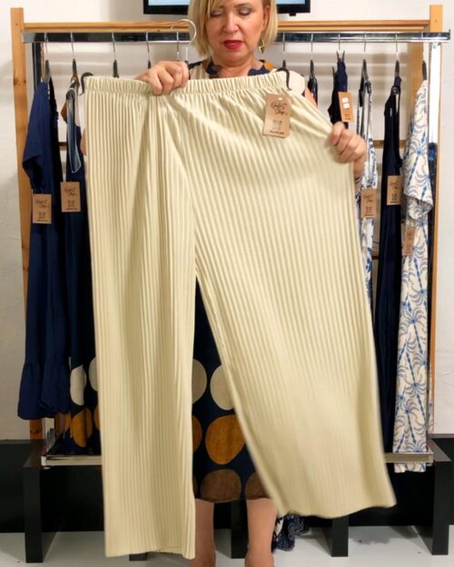 quiles_shop-pantalonplisadocurvy-beige-modacurvylowcostespana