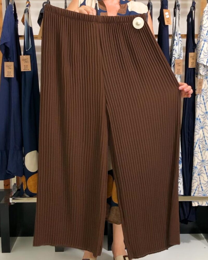 quiles_shop-pantalonplisadocurvy-marron-modacurvylowcostespana