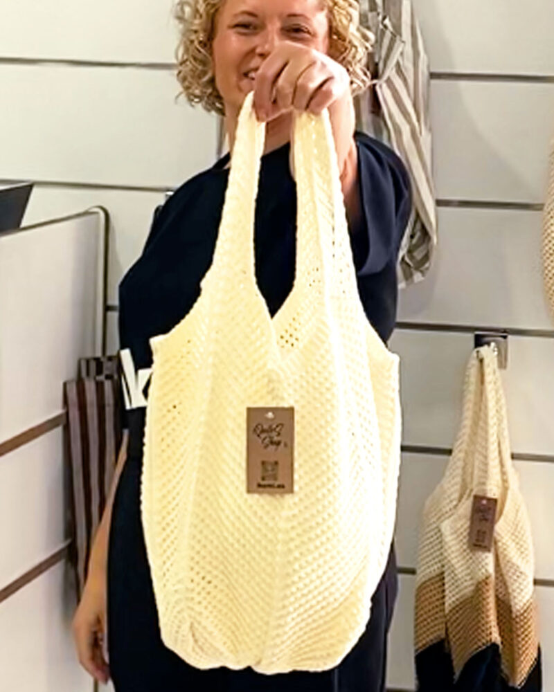 ikemi-bolso-crochet-bombonera-beige-tendencias-complementos-verano-low-cost