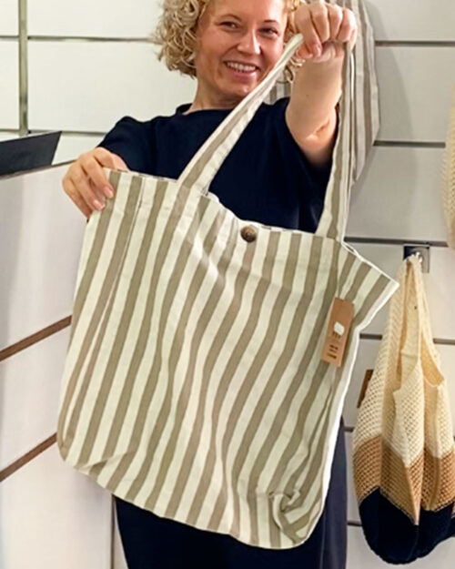 ikemi-bolso-rayas-beige-tendencias-accesorios-verano-low-cost
