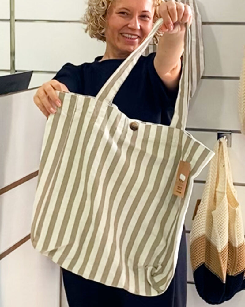 ikemi-bolso-rayas-beige-tendencias-accesorios-verano-low-cost