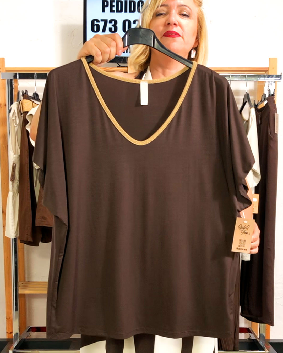 quiles-shop-camiseta-ribete-marron-ropa-mujer-low-cost
