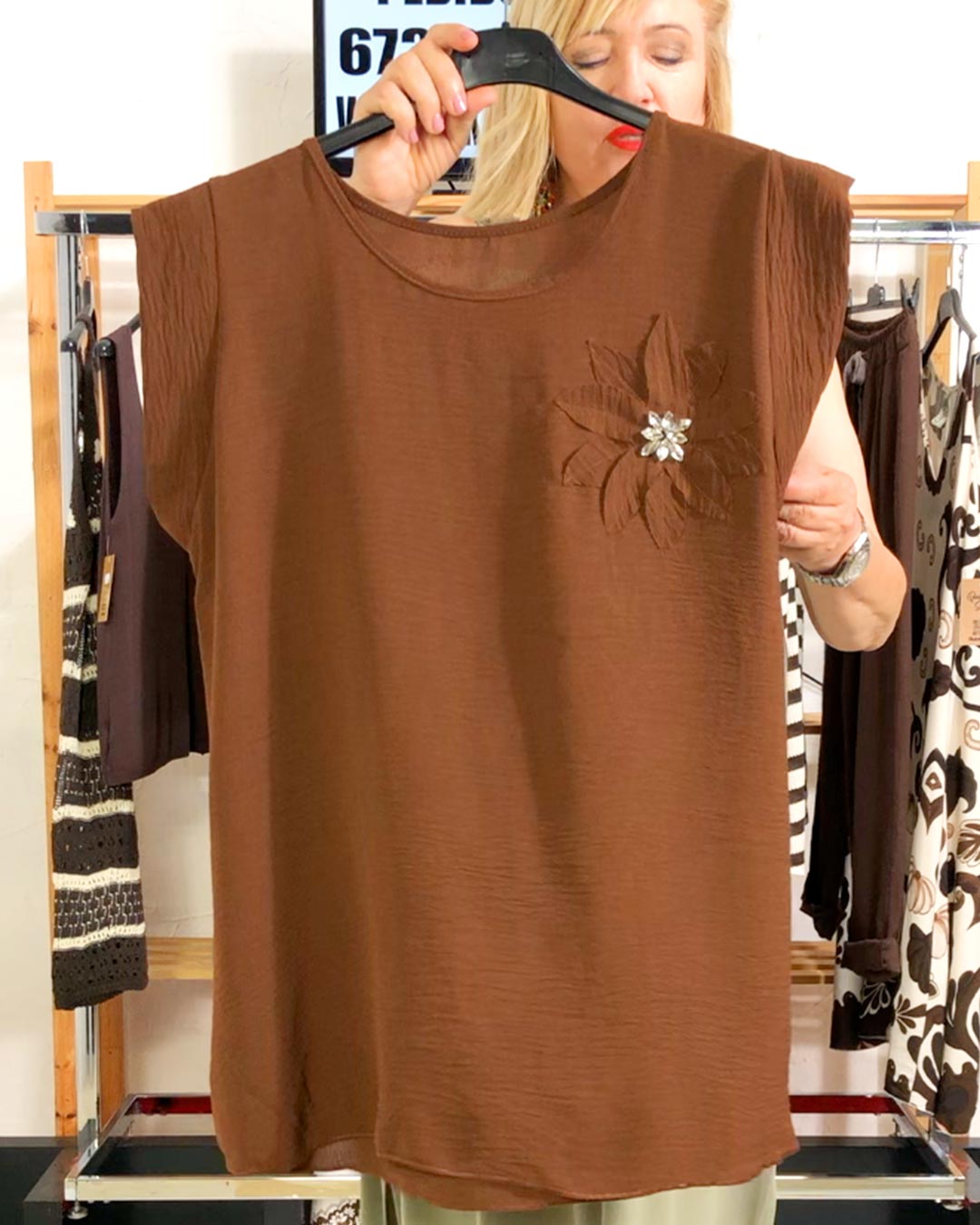 quiles_shop-blusa-flor-marron-moda-mujer-tallas-grandes-baratas