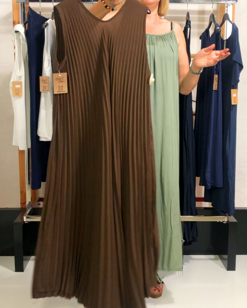quiles_shop-vestido-plisado-bies-marron-moda-curvy-low-cost