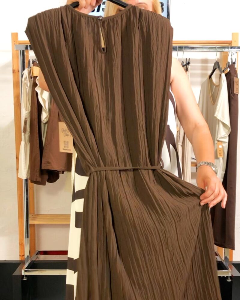 quiles_shop-vestido-plisado-marron-tendencias-moda-mujer-tallas-grandes-baratas