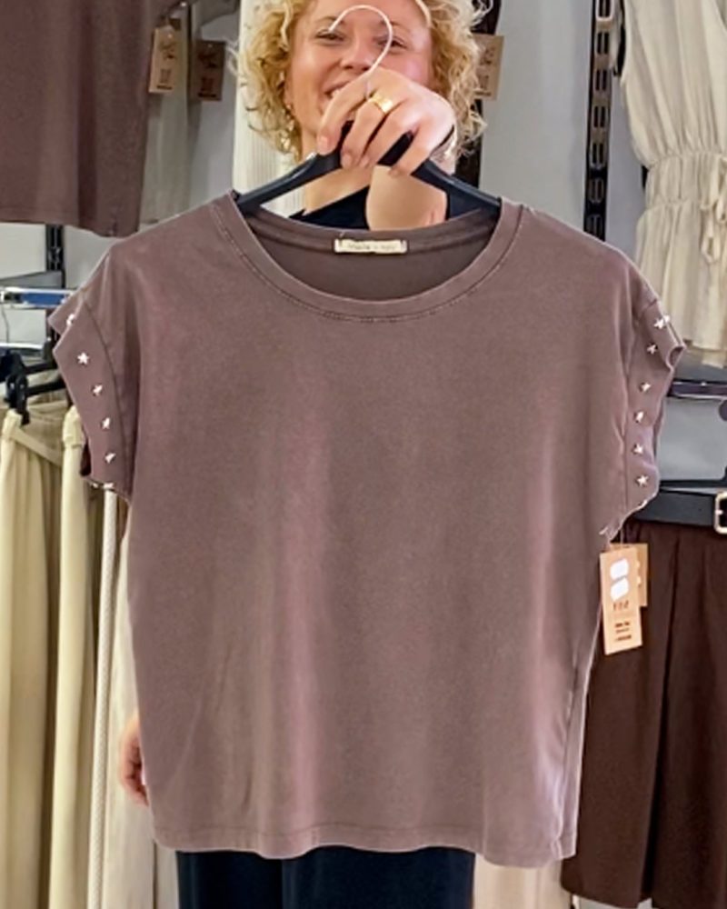 ikemi-camiseta-efecto-lavado-marron-tendencias-verano-moda-mujer-joven-low-cost
