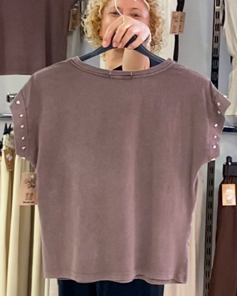 ikemi-camiseta-efecto-lavado-marron-tendencias-verano-moda-mujer-joven-low-cost