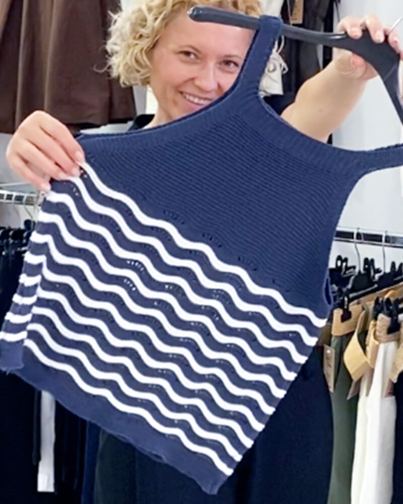 ikemi-jersey-zigzag-marino-tendencias-verano-moda-mujer-joven-rebajas