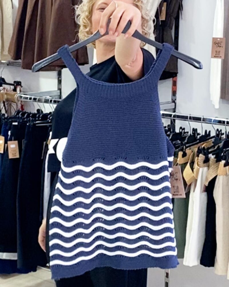 ikemi-jersey-zigzag-marino-tendencias-verano-moda-mujer-joven-rebajas