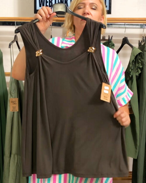 quiles_shop-camiseta-detalles-marron-tendencias-mujer-tallas-grandes-verano-rebajas