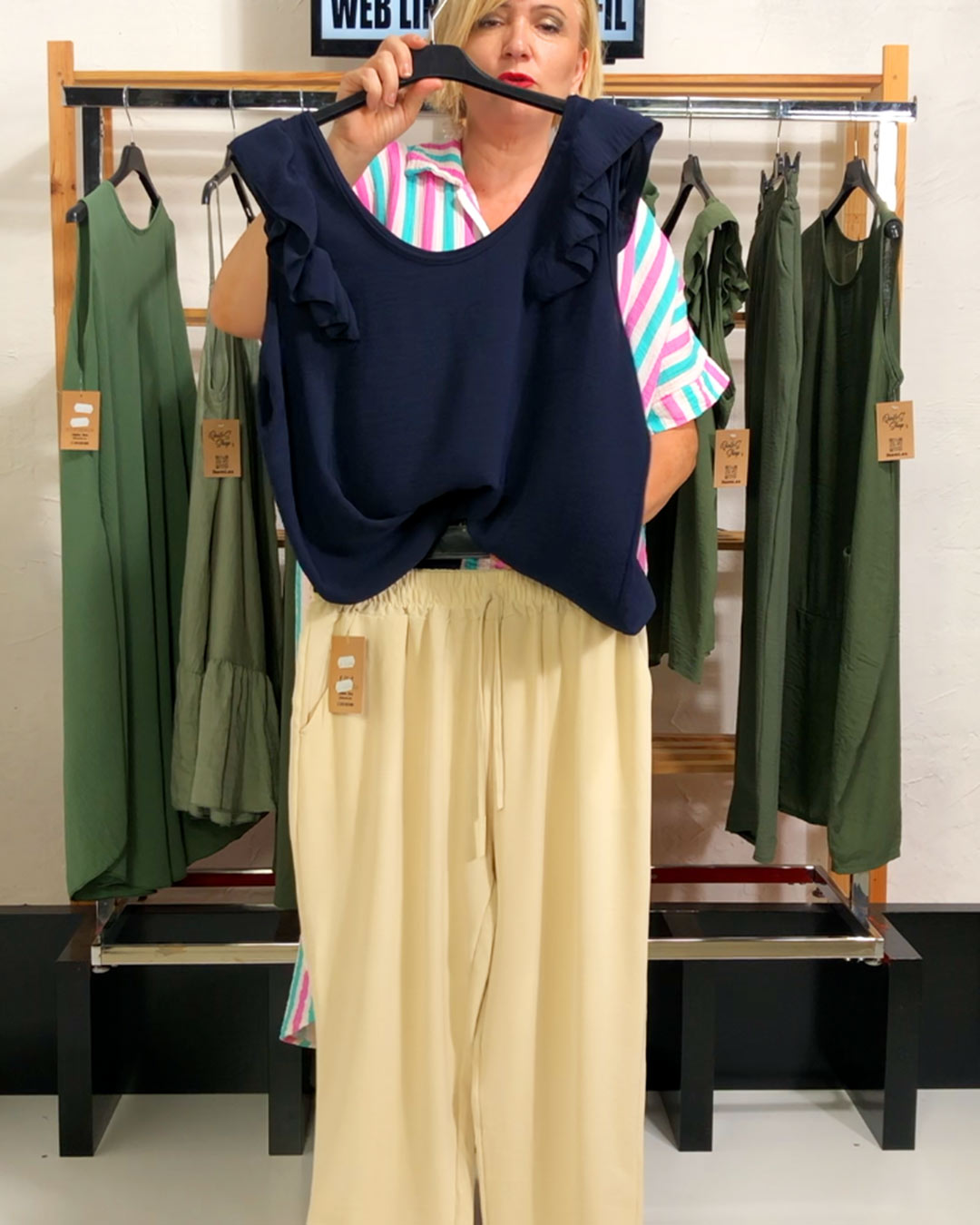 quiles_shop-conjunto-romantico-marino-beige-tendencias-mujer-verano-rebajas