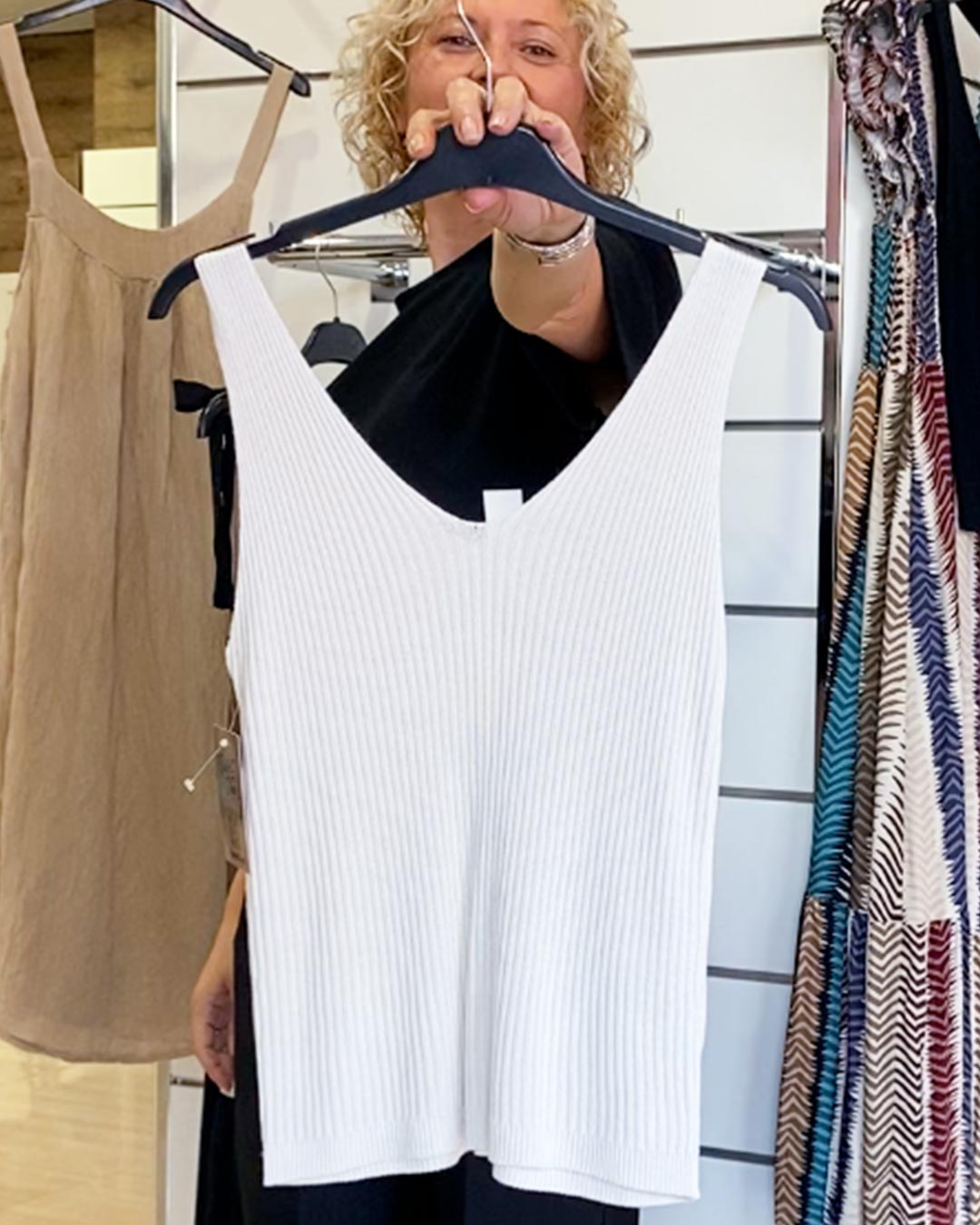 ikemi-jersey-pico-canale-beige-tendencias-verano-moda-joven-baratas