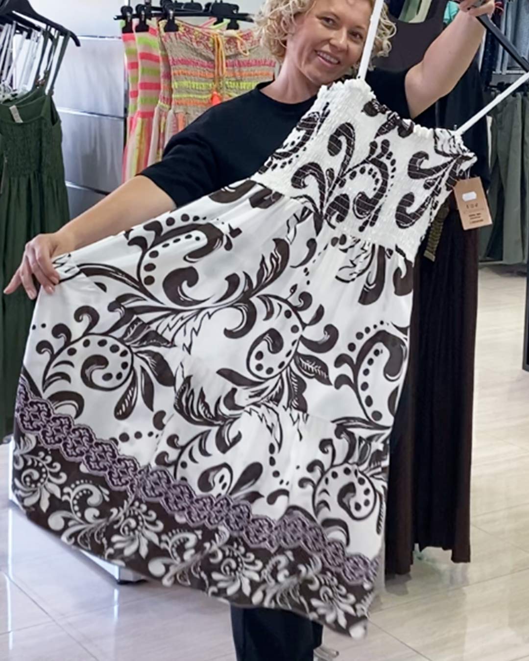 quiles_shop-vestido-panal-print-marron-moda-joven-mujer-low-cost