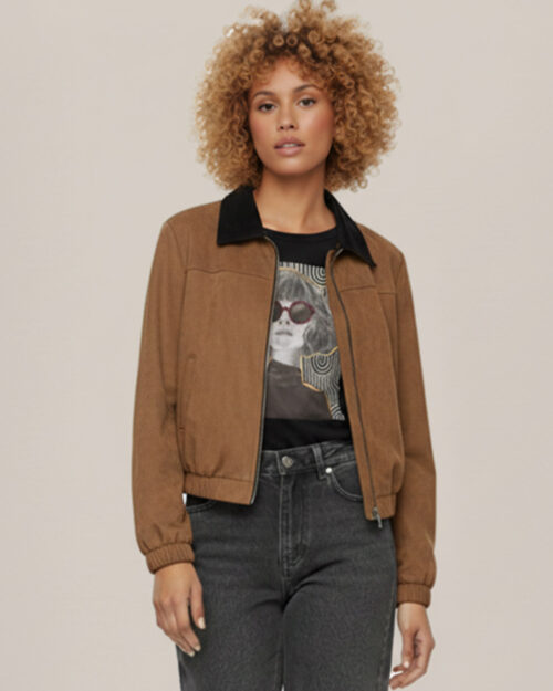 ikemi-chaqueta-bomber-varsity-camel-moda-joven-low-cost-oi2526