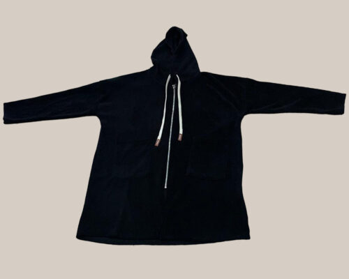 quiles_shop-abrigo-capucha-micropana-negro-tendencias-curvy-low-cost