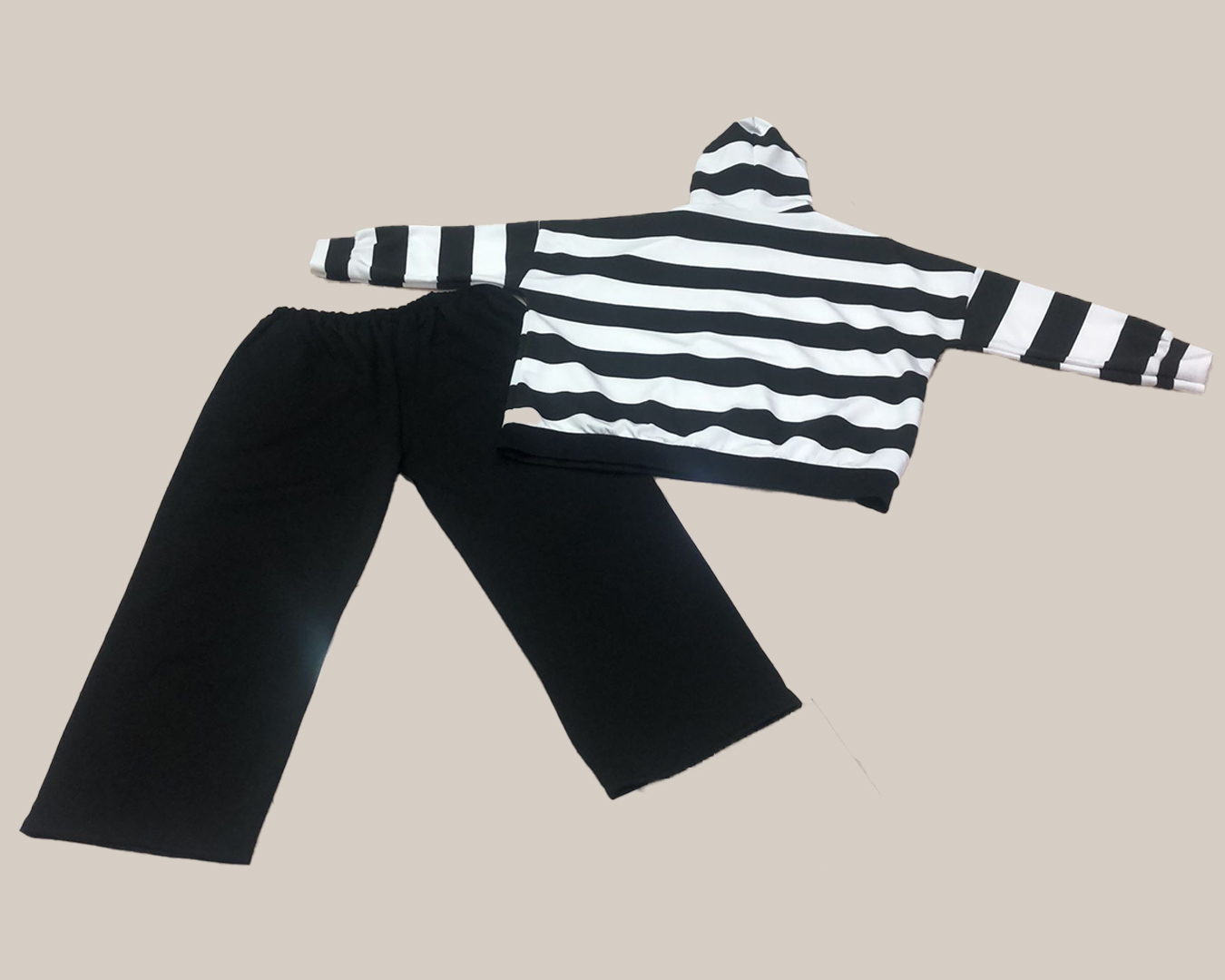 quiles_shop-outfit-rayas-negro-moda-mujer-curvy-barata-oi2526