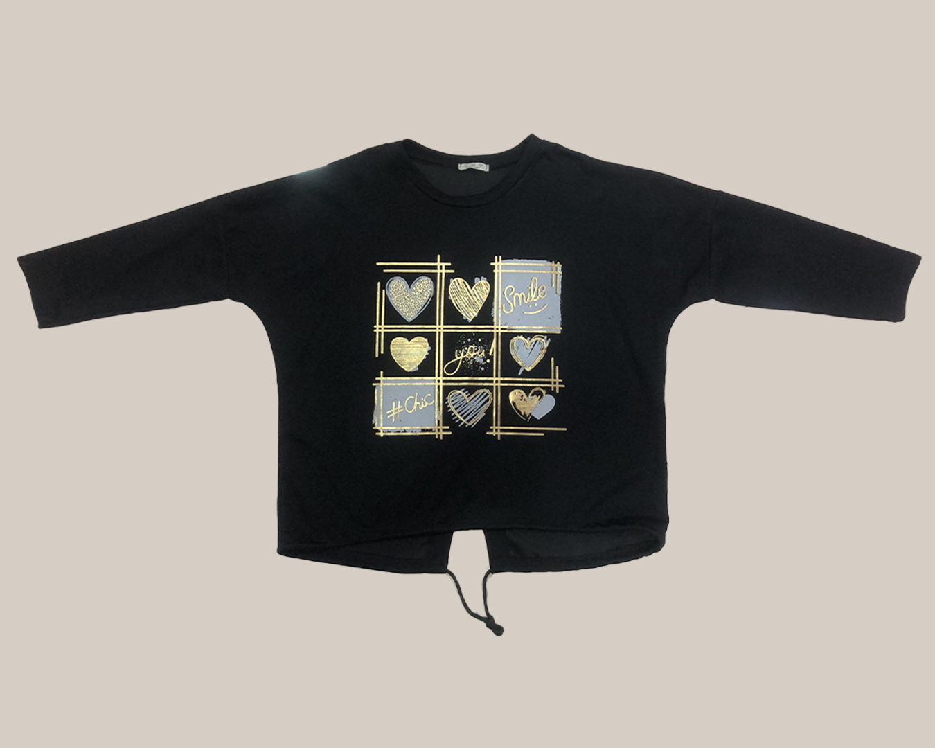 quiles_shop-sudadera-corazones-negra-moda-mujer-curvy-low-cost