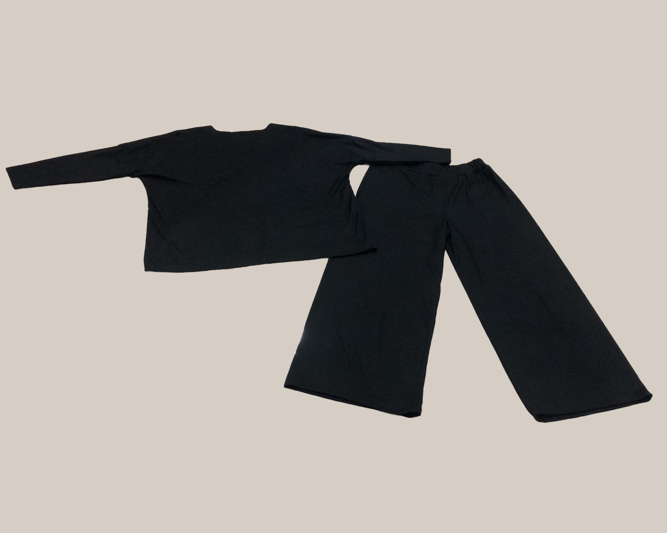 quiles_shop-outfit-punto-pluma-negro-tendencias-mujer-tallas-grandes