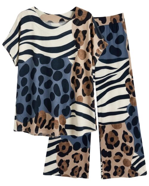 Outfit Amazonas: conjunto de dos piezas de talla grande barato con estampado animal print combinado en tonos azules y tierra de licra fría de Quiles_Shop.